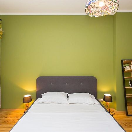 Colorful 2Bdr Apartment In The City Center Sófia Exterior foto