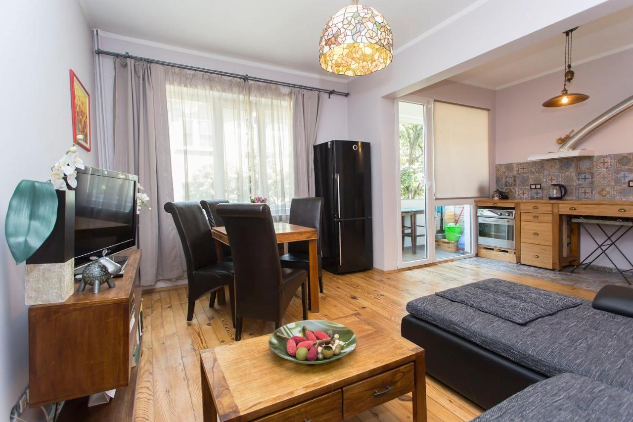 Colorful 2Bdr Apartment In The City Center Sófia Exterior foto